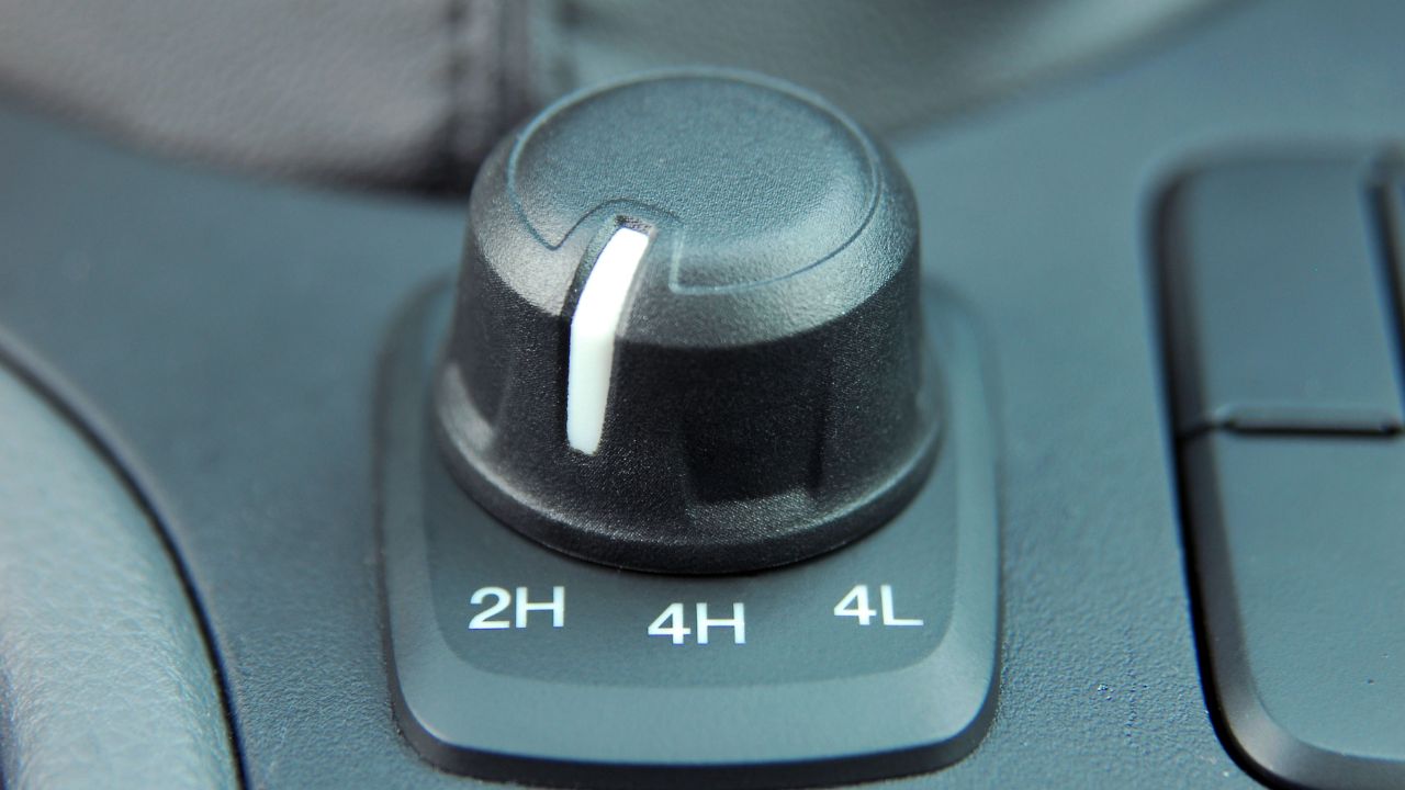 4WD High In Car