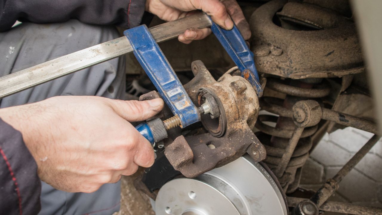 Brake Caliper Won’t Compress