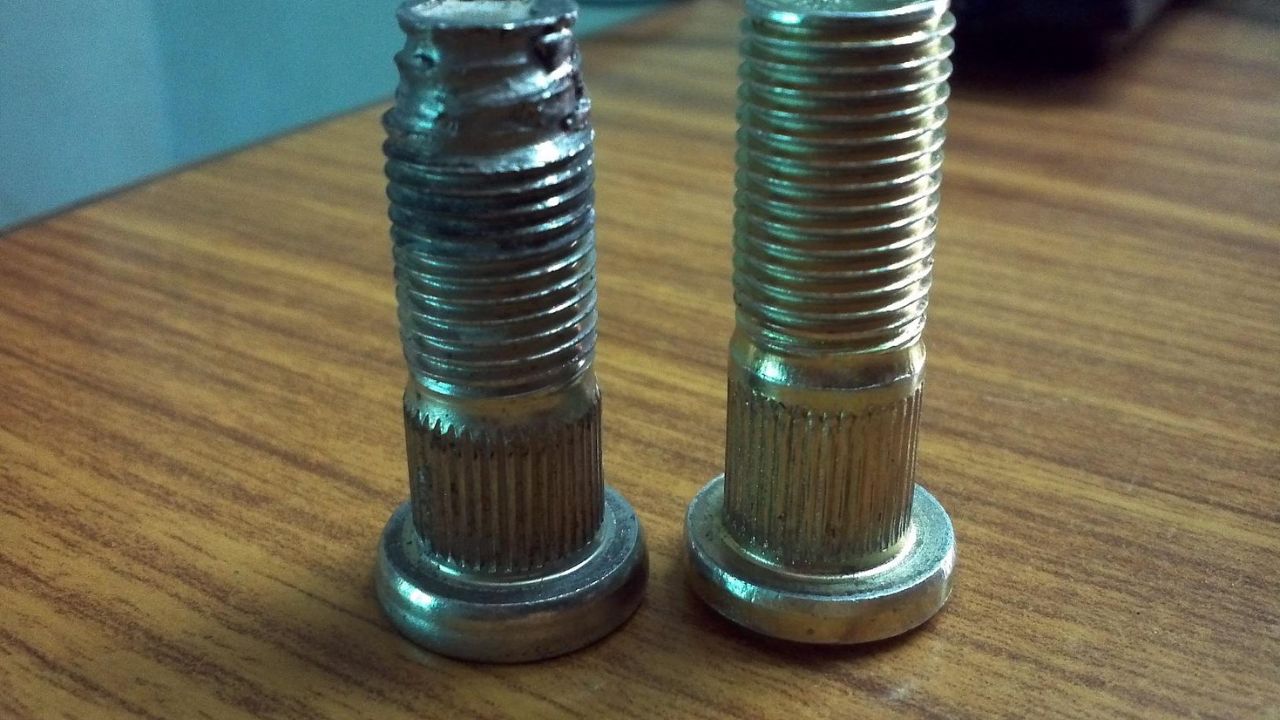 Cross Threaded Lug Nut