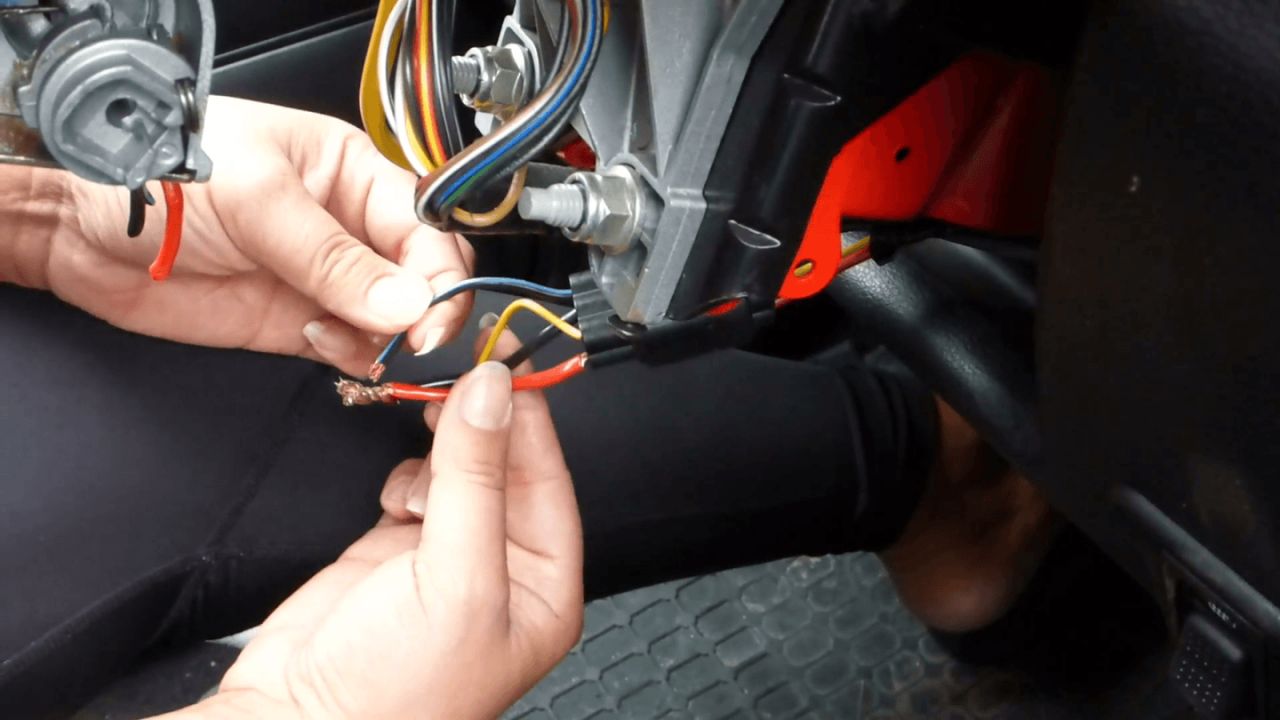 Hotwire A Car Quickly In An Emergency