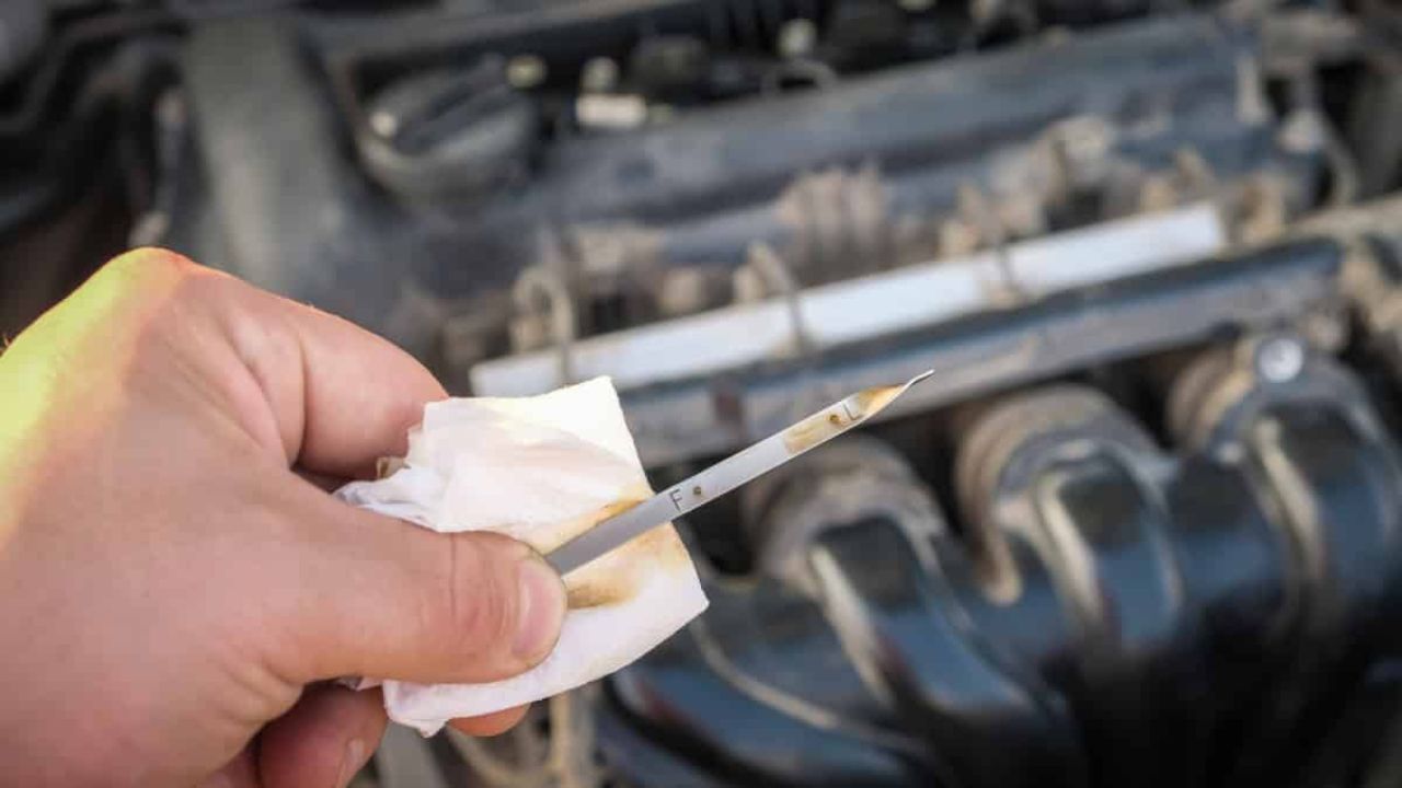 Oil When The Engine Is Hot Or Cold