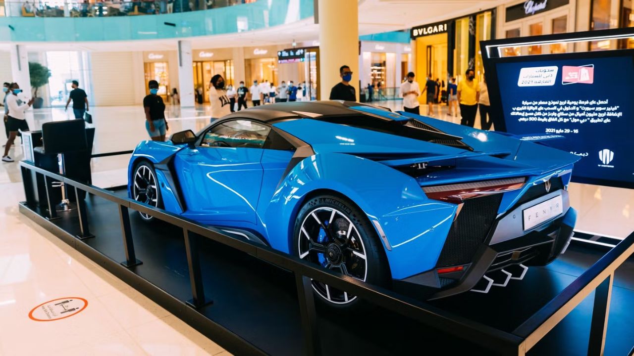 Dealers Get Cars Inside The Shopping Mall