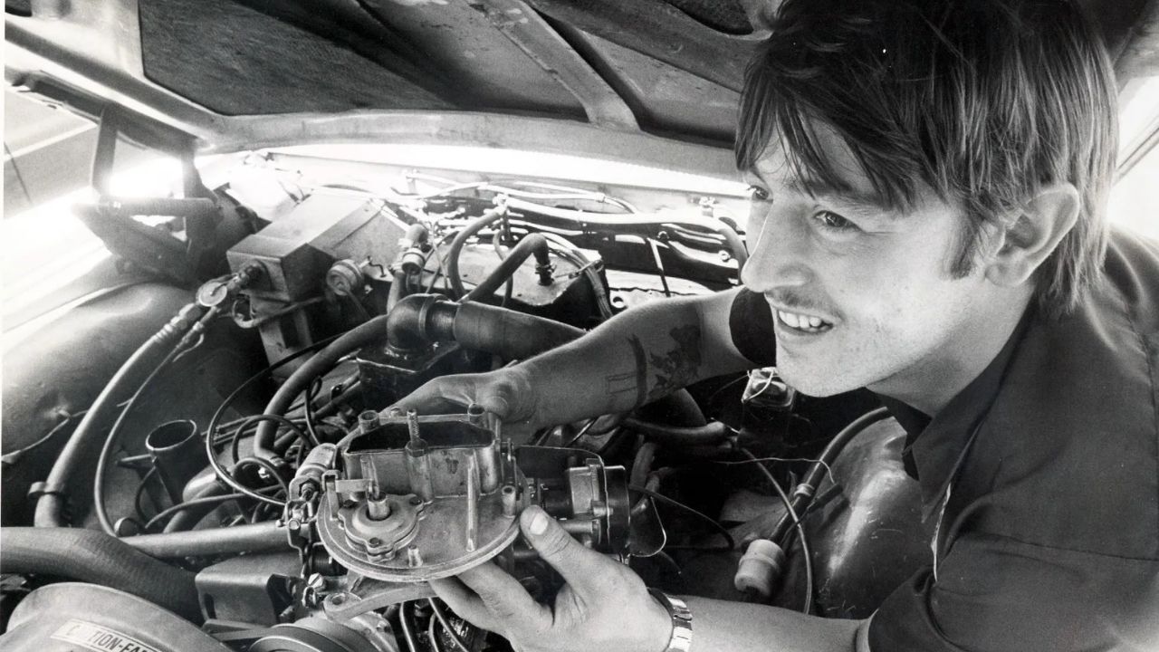 Tom Ogle Engine In Car